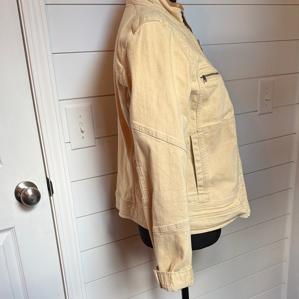 Ralph Lauren butter Yellow Barn Jacket - Picture 3 of 10
